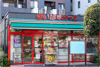 コンビニエンスストアも近い